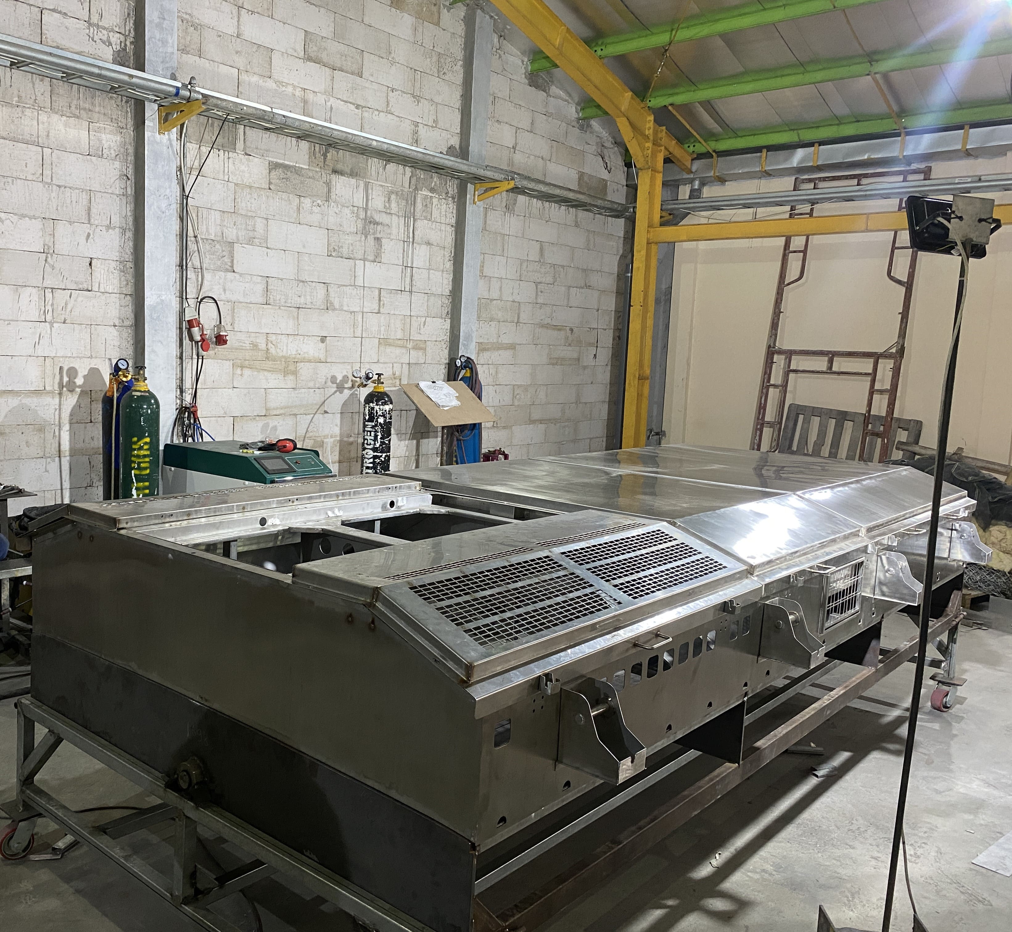 RAILWAY AIR CONDITIONING CASING