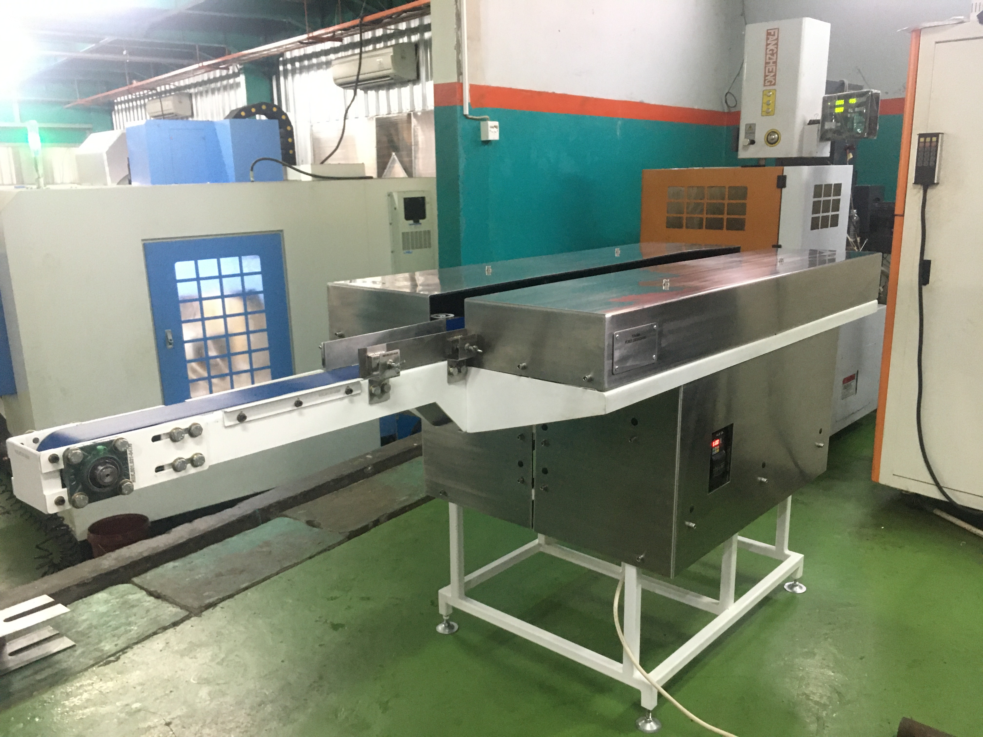 Conveyor Transfer For Cigarette